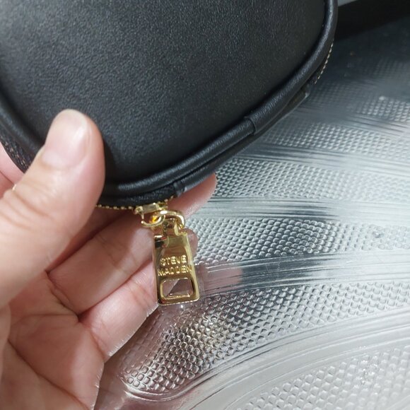 STEVE MADDEN Small Palm Size Mini Faux Leather Waterproof Pouch Coin Purse Charm - Picture 6 of 6